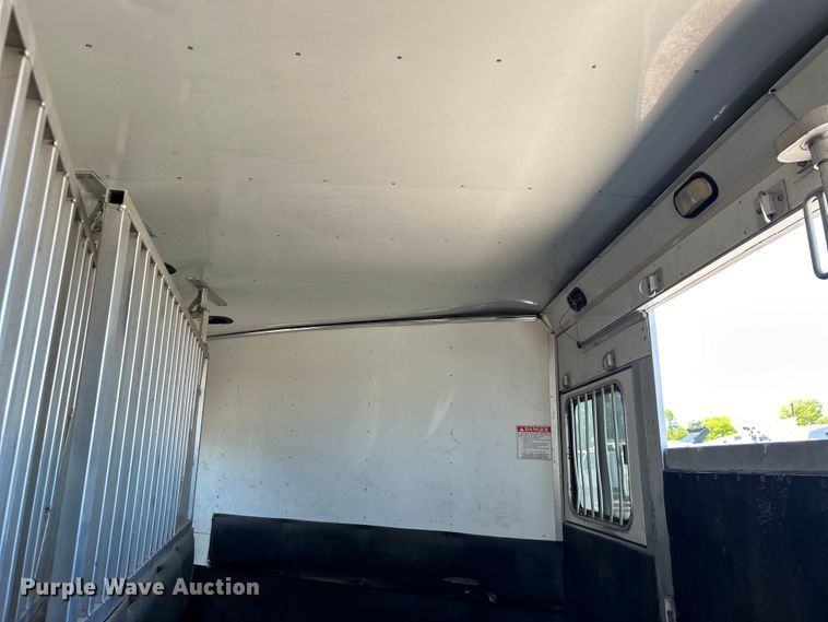 image for item EG1450 2008 Sundowner Trailers, Inc. horse trailer