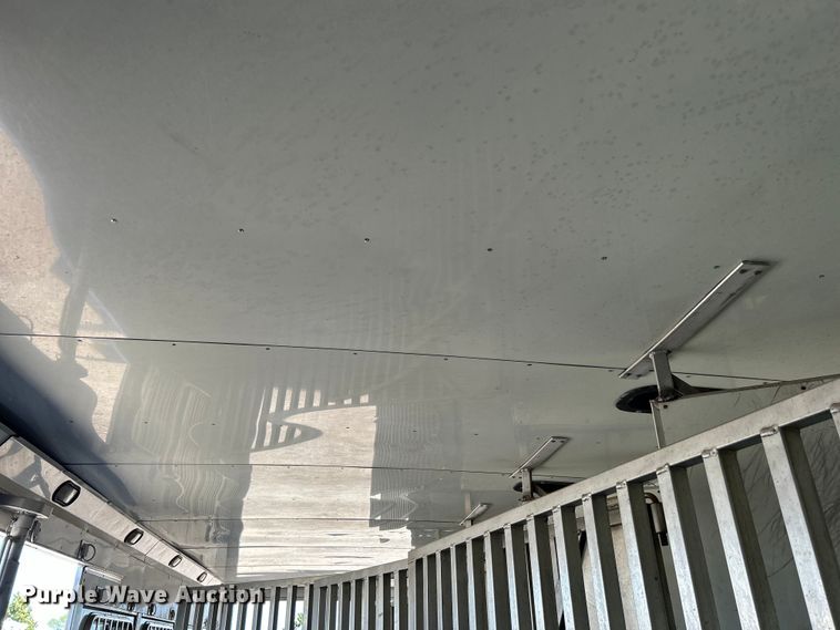 image for item EG1450 2008 Sundowner Trailers, Inc. horse trailer