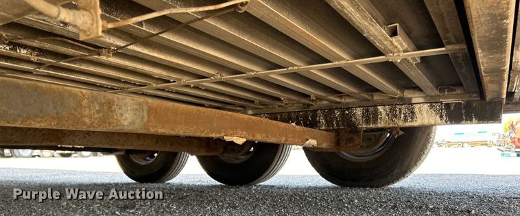 image for item EG1450 2008 Sundowner Trailers, Inc. horse trailer