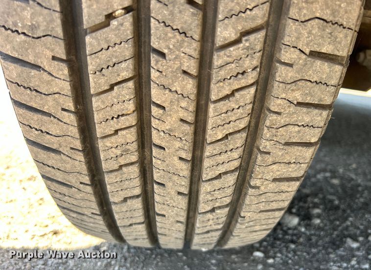 image for item EG1450 2008 Sundowner Trailers, Inc. horse trailer