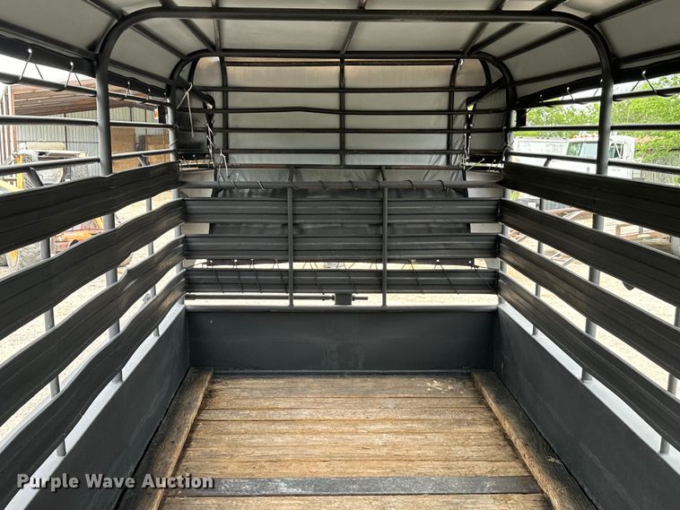 image for item EH3879 1993 Hanover livestock trailer