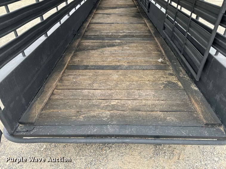 image for item EH3879 1993 Hanover livestock trailer