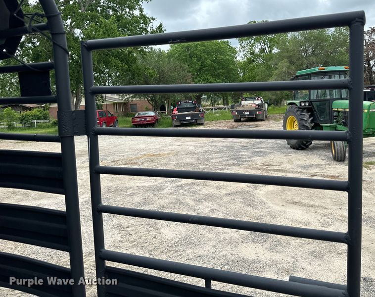 image for item EH3879 1993 Hanover livestock trailer