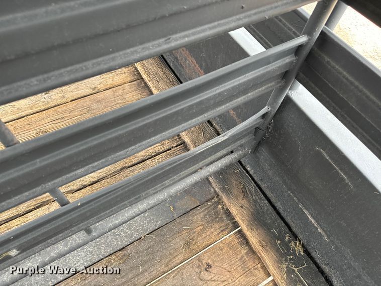 image for item EH3879 1993 Hanover livestock trailer