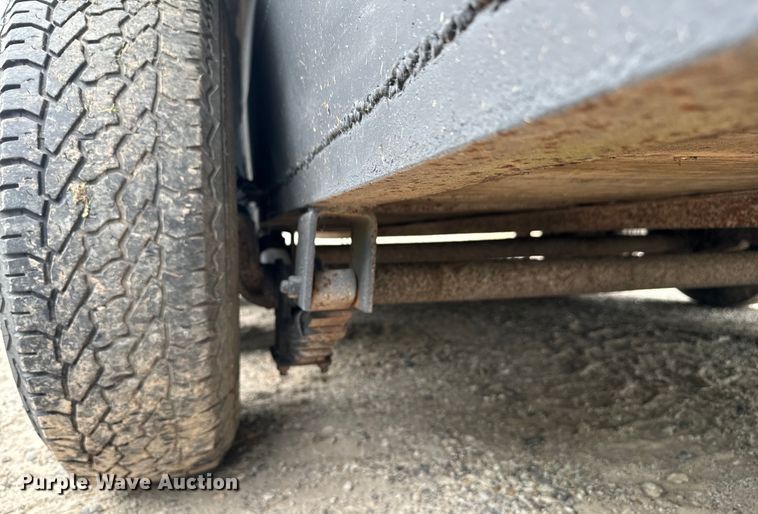 image for item EH3879 1993 Hanover livestock trailer