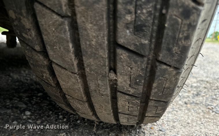 image for item EH3879 1993 Hanover livestock trailer