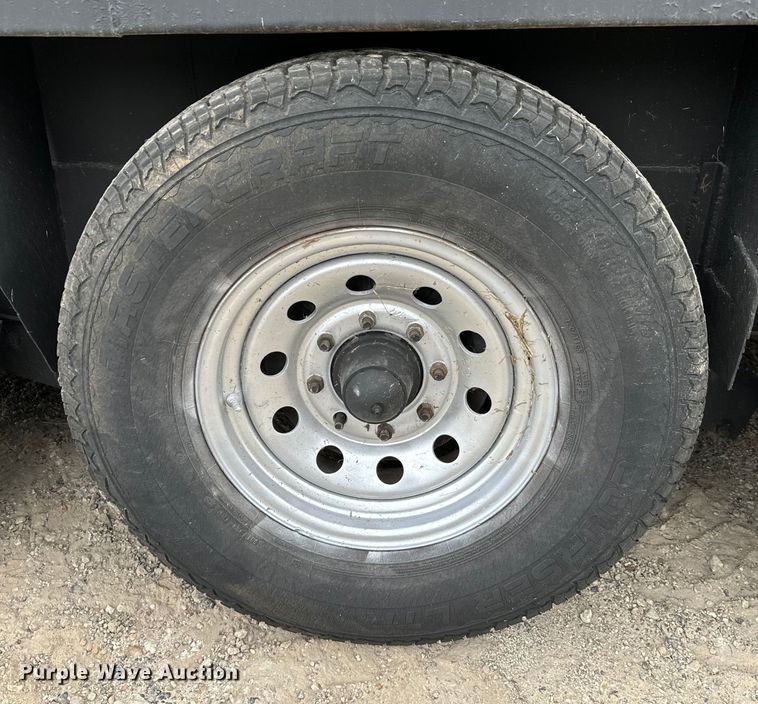 image for item EH3879 1993 Hanover livestock trailer