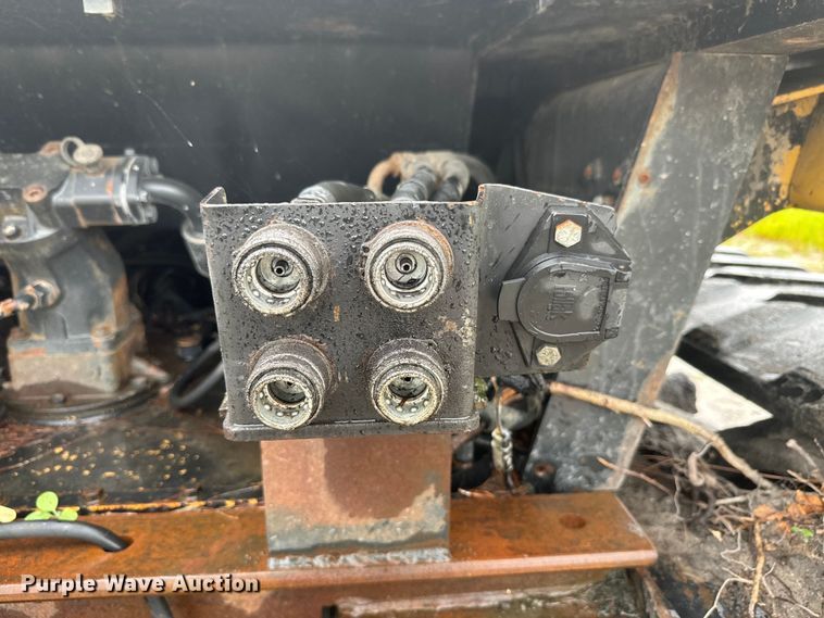 image for item EH5397 1995 Caterpillar  CH85C tractor