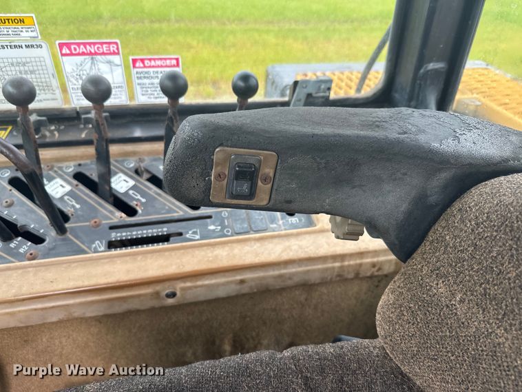 image for item EH5397 1995 Caterpillar  CH85C tractor