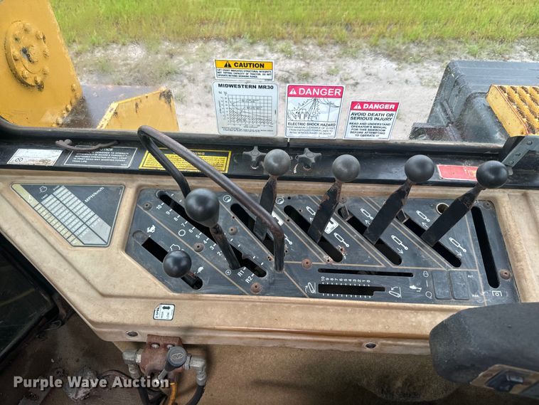 image for item EH5397 1995 Caterpillar  CH85C tractor