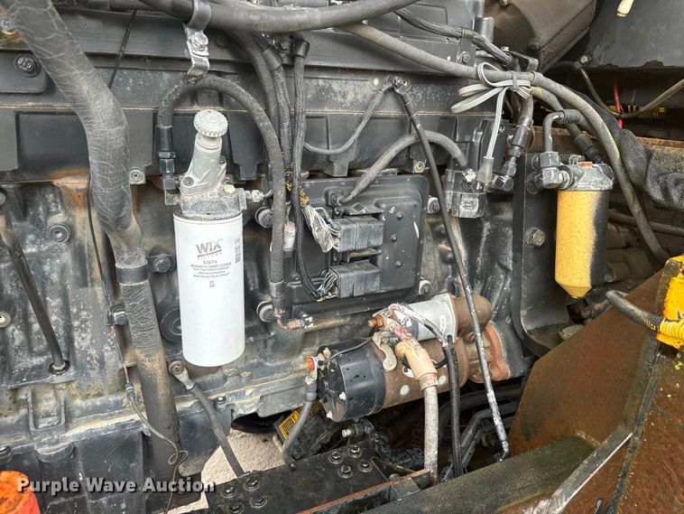 image for item EH5397 1995 Caterpillar  CH85C tractor