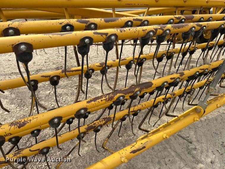 image for item EH5444 2018 Vermeer  R2300 hay rake