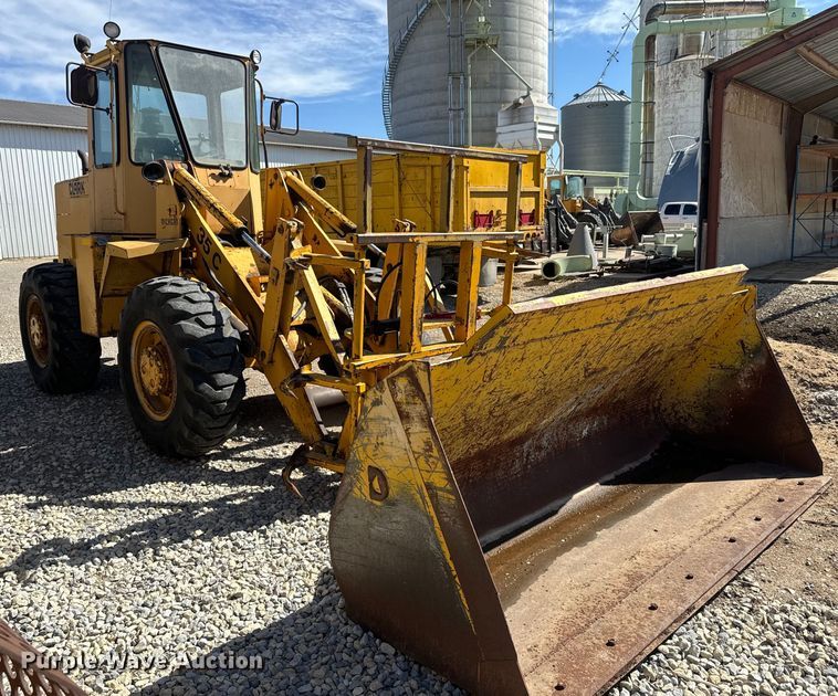 image for item EH5449 1985 Clark 35GMC wheel loader