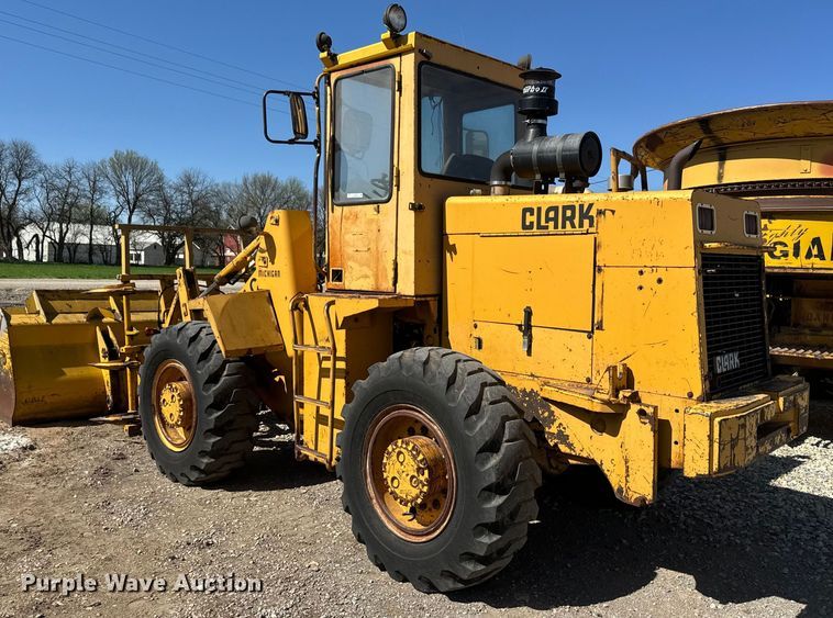 image for item EH5449 1985 Clark 35GMC wheel loader
