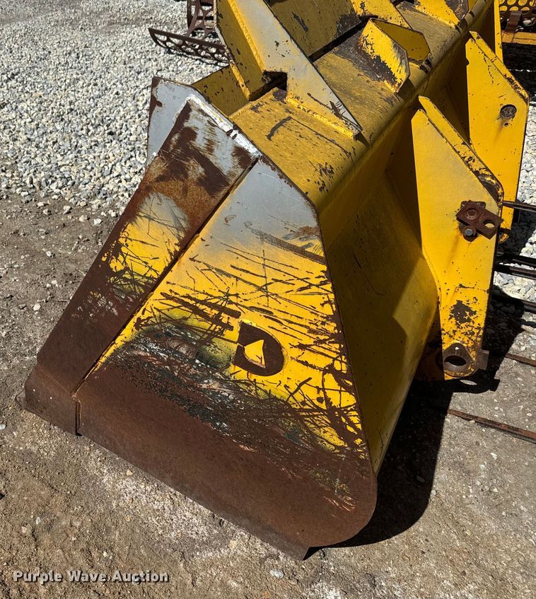 image for item EH5449 1985 Clark 35GMC wheel loader