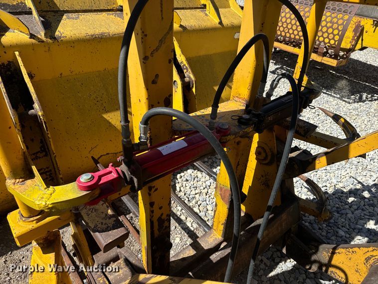 image for item EH5449 1985 Clark 35GMC wheel loader