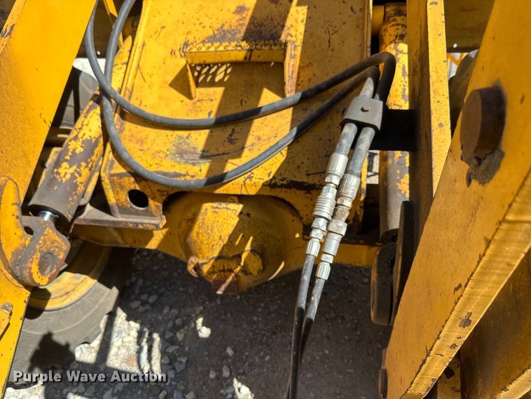 image for item EH5449 1985 Clark 35GMC wheel loader