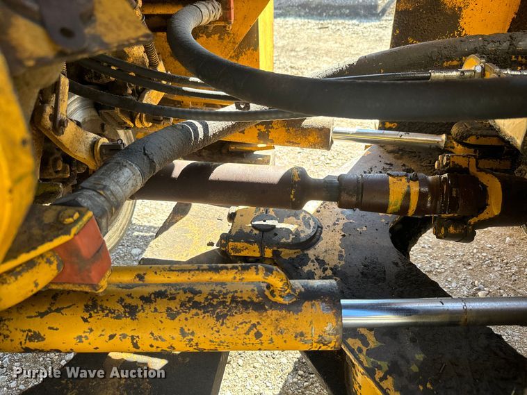 image for item EH5449 1985 Clark 35GMC wheel loader