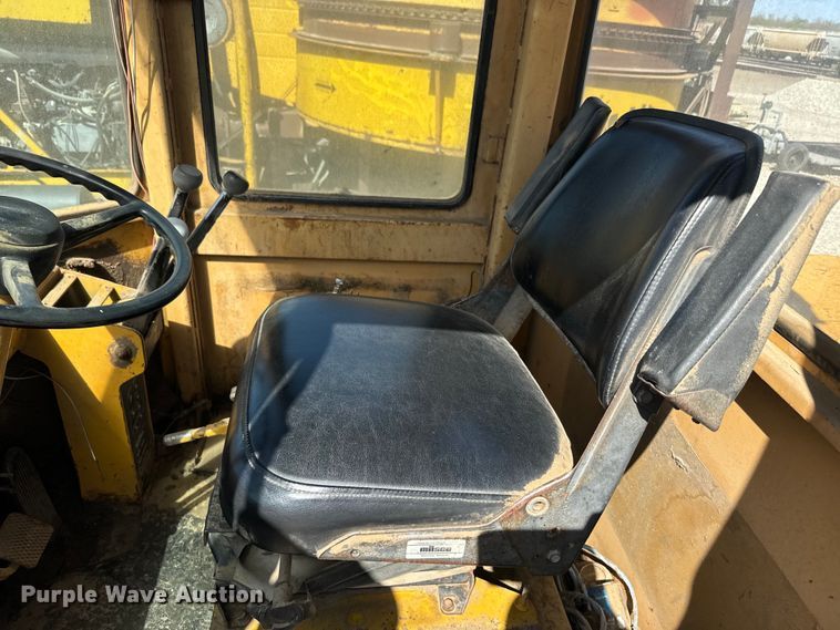 image for item EH5449 1985 Clark 35GMC wheel loader