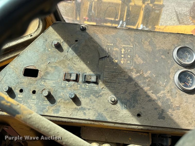 image for item EH5449 1985 Clark 35GMC wheel loader