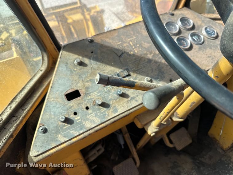 image for item EH5449 1985 Clark 35GMC wheel loader