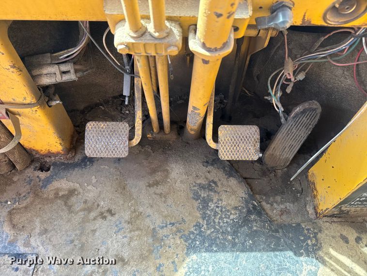 image for item EH5449 1985 Clark 35GMC wheel loader