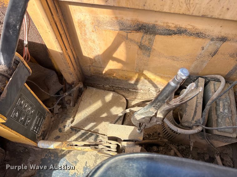 image for item EH5449 1985 Clark 35GMC wheel loader