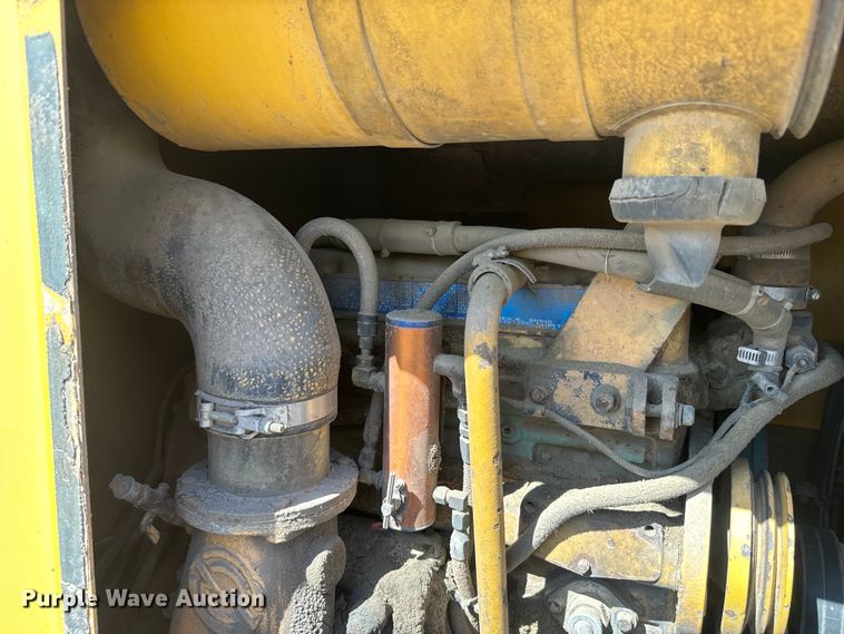 image for item EH5449 1985 Clark 35GMC wheel loader