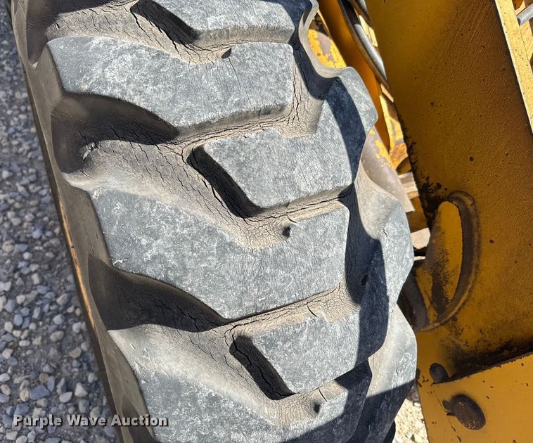 image for item EH5449 1985 Clark 35GMC wheel loader