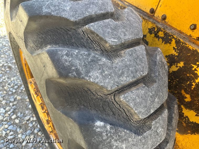 image for item EH5449 1985 Clark 35GMC wheel loader