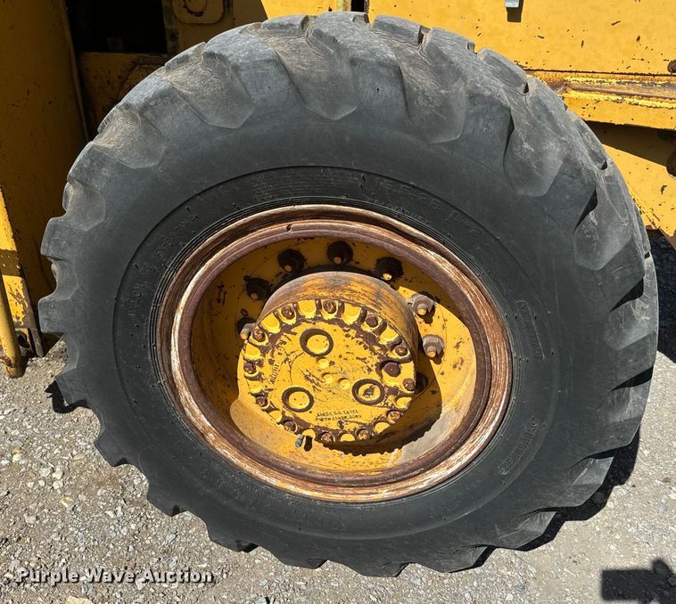 image for item EH5449 1985 Clark 35GMC wheel loader