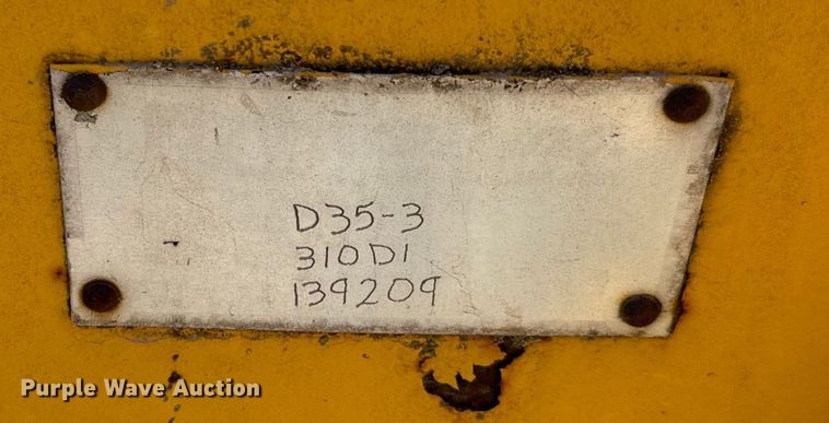 image for item EH5449 1985 Clark 35GMC wheel loader