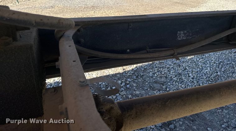 image for item EH5450 1979 International  P2554 grain truck