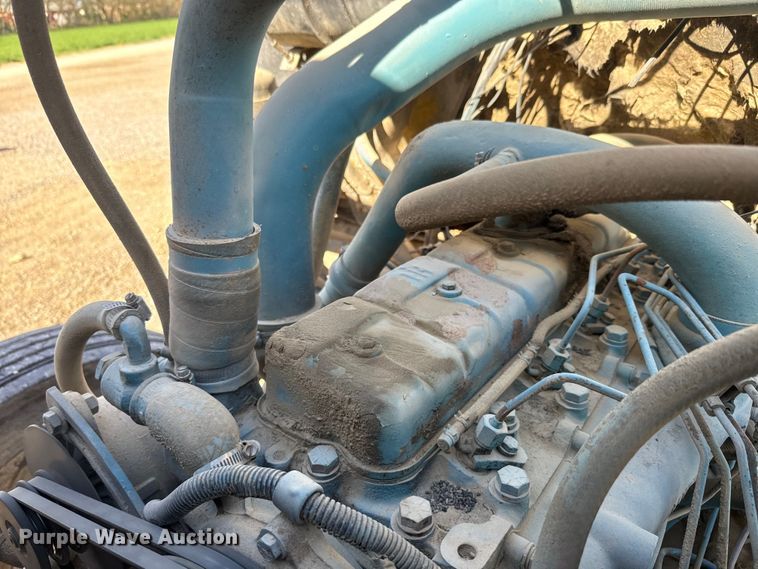 image for item EH5450 1979 International  P2554 grain truck