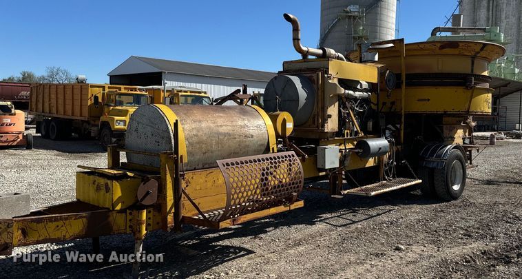 image for item EH5451 Jones bale grinder