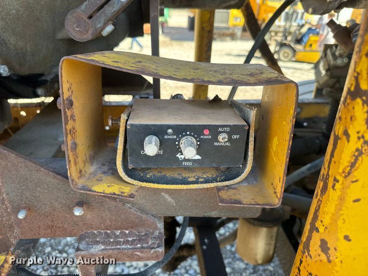 image for item EH5451 Jones bale grinder