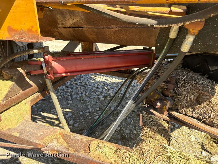 image for item EH5451 Jones bale grinder