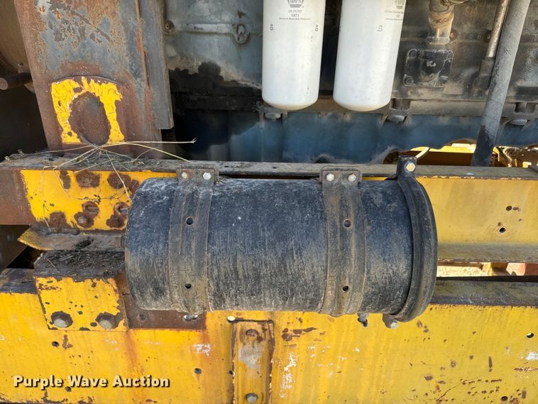 image for item EH5451 Jones bale grinder