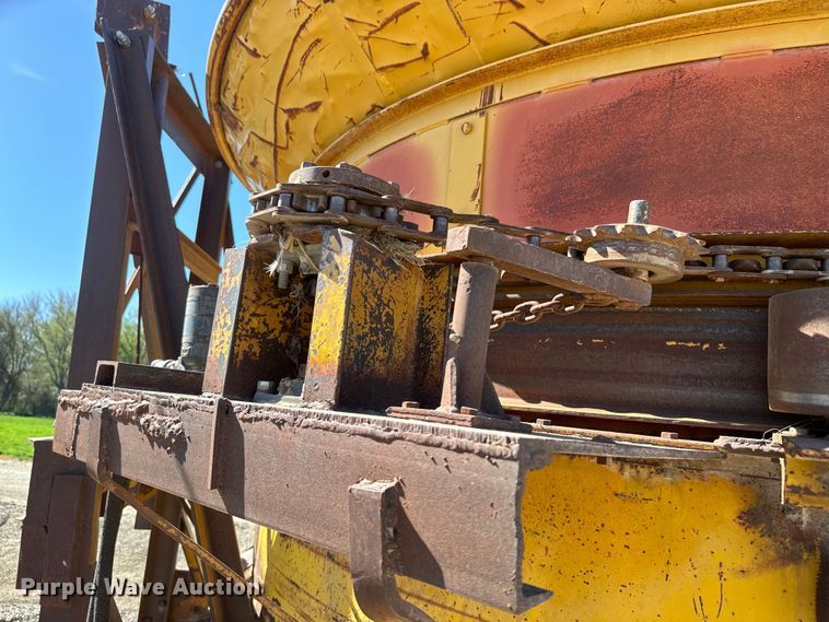 image for item EH5451 Jones bale grinder