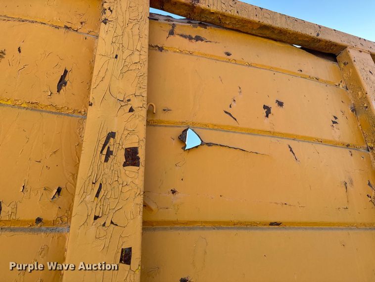 image for item EH5452 1974 Mack DM-600 grain truck