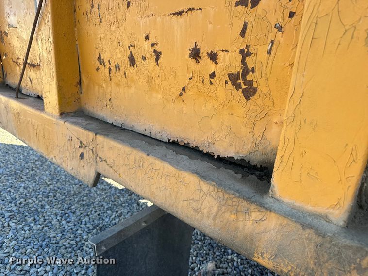 image for item EH5452 1974 Mack DM-600 grain truck