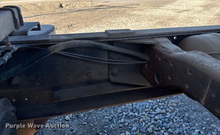 image for item EH5452 1974 Mack DM-600 grain truck