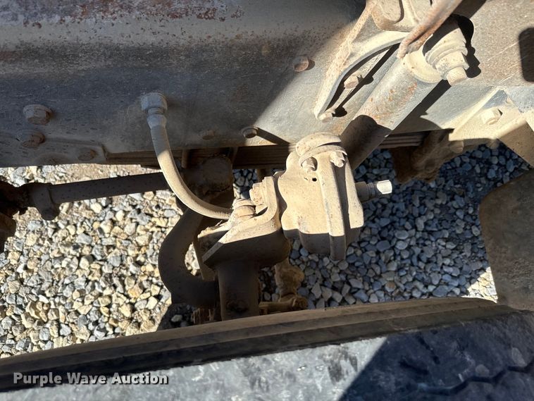 image for item EH5452 1974 Mack DM-600 grain truck