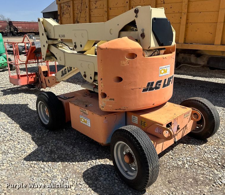 image for item EH5453 1996 JLG 40Electric  boom lift
