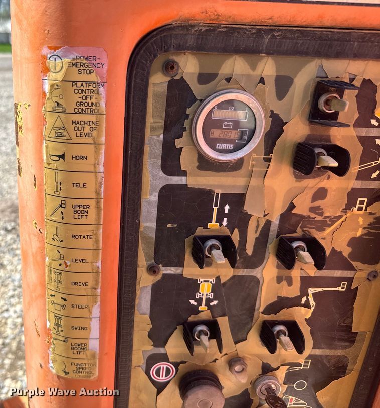 image for item EH5453 1996 JLG 40Electric  boom lift