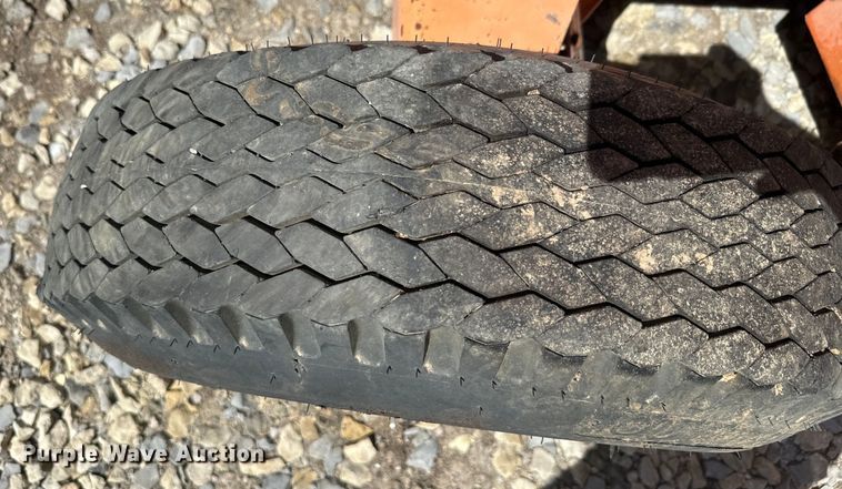 image for item EH5453 1996 JLG 40Electric  boom lift