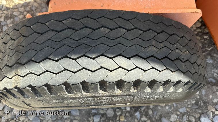 image for item EH5453 1996 JLG 40Electric  boom lift