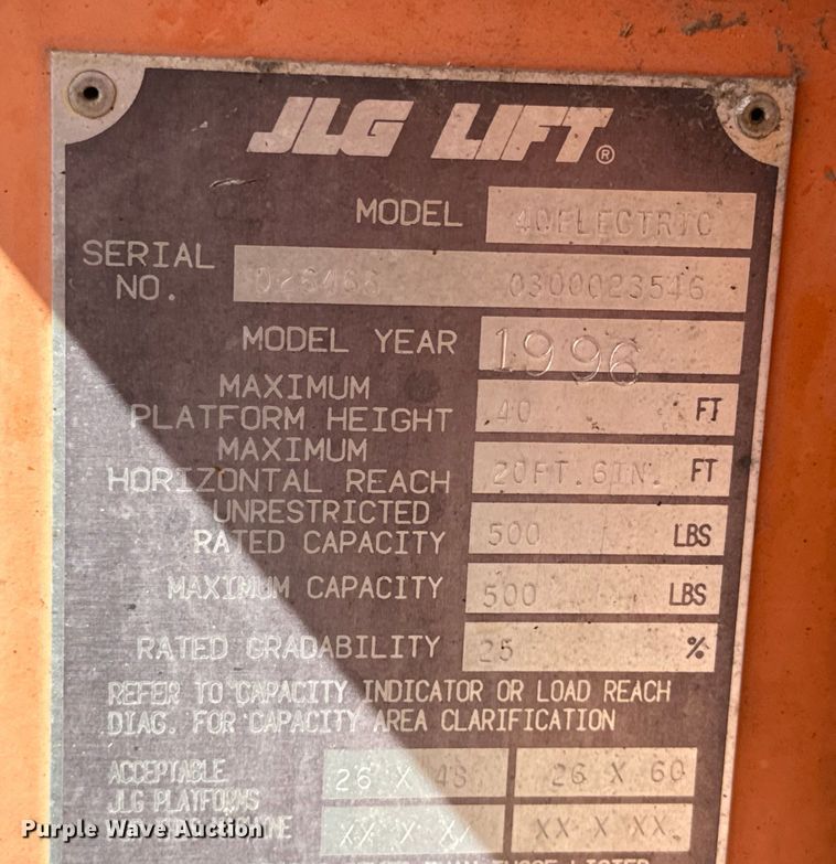 image for item EH5453 1996 JLG 40Electric  boom lift