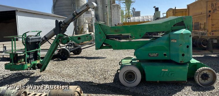 image for item EH5454 2008 JLG E400ajp boom lift