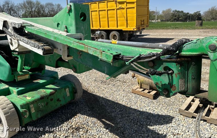 image for item EH5454 2008 JLG E400ajp boom lift
